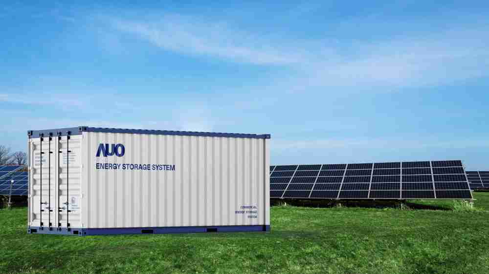 28国际透过AI数据管理，，提供不同类型用户进行储能与能源管理，，，，达到再生能源管控调度成效